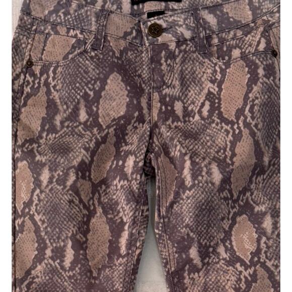 Material Girl Snake Print Ankle Pants Size 3 - Picture 2 of 7